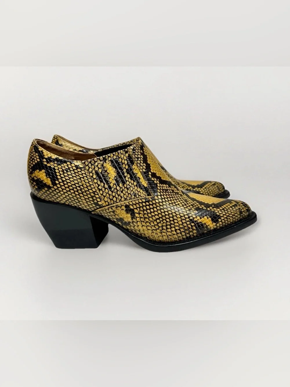Chloé Rylee Snakeskin Embossed Leather Ankle Boots Size EU 38 - US 7.5